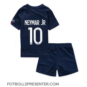 Paris Saint-Germain Neymar Jr #10 Hemmatröja Barn 2022-23 Kortärmad (+ korta byxor)